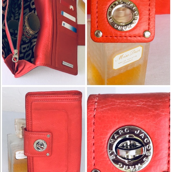 Marc Jacobs Handbags - MARC JACOBS MAGENTA TRI-FOLD LEATHER LONG WALLET